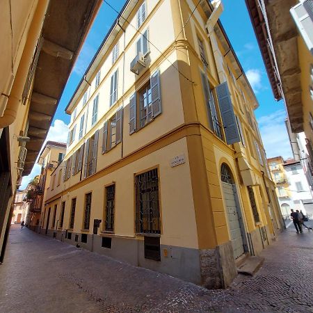 Piazza San Rocco Suite Art แวร์บาเนีย ภายนอก รูปภาพ
