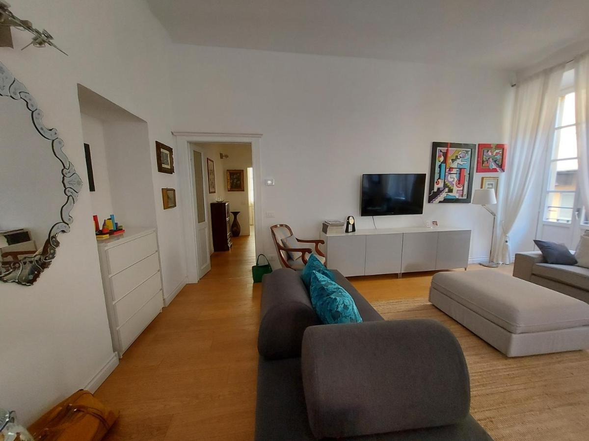 Piazza San Rocco Suite Art แวร์บาเนีย ภายนอก รูปภาพ