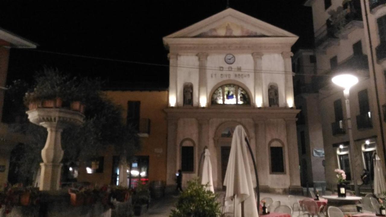 Piazza San Rocco Suite Art แวร์บาเนีย ภายนอก รูปภาพ
