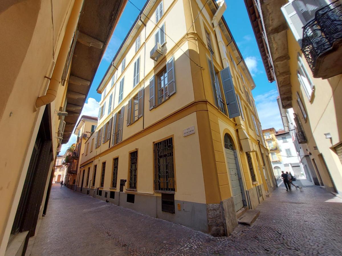 Piazza San Rocco Suite Art แวร์บาเนีย ภายนอก รูปภาพ