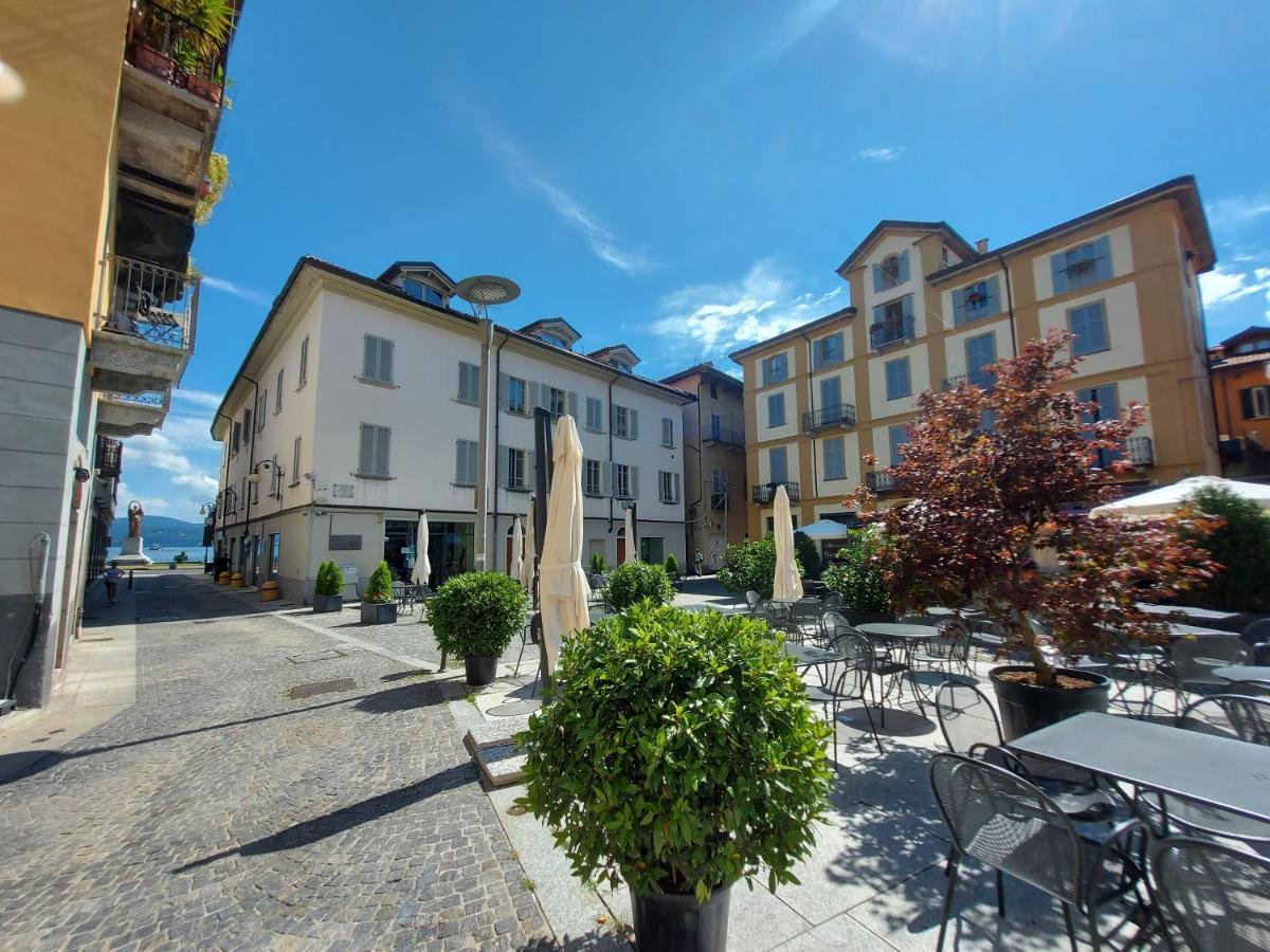 Piazza San Rocco Suite Art แวร์บาเนีย ภายนอก รูปภาพ
