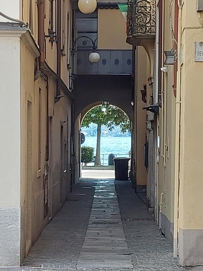 Piazza San Rocco Suite Art แวร์บาเนีย ภายนอก รูปภาพ