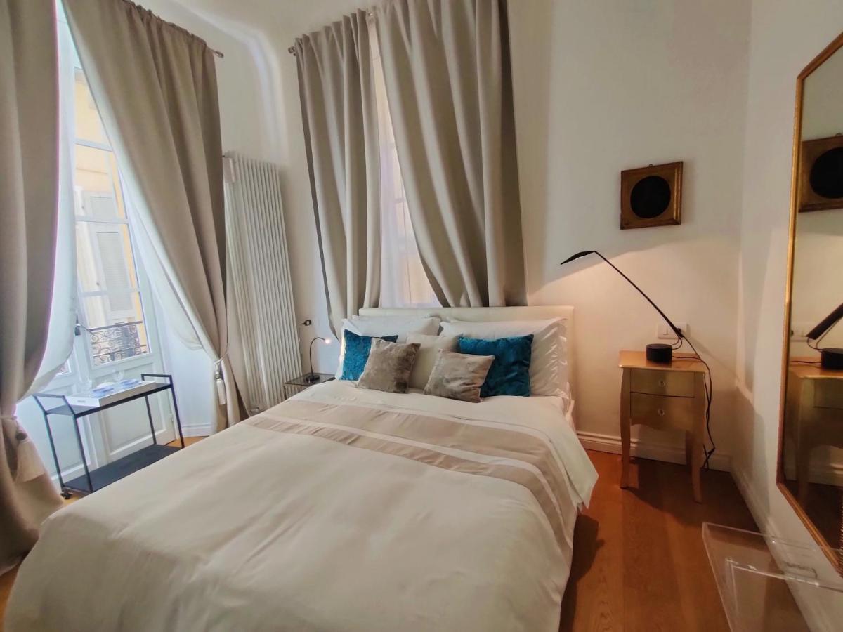 Piazza San Rocco Suite Art แวร์บาเนีย ภายนอก รูปภาพ