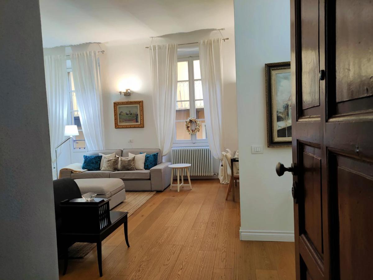 Piazza San Rocco Suite Art แวร์บาเนีย ภายนอก รูปภาพ