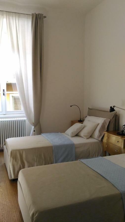 Piazza San Rocco Suite Art แวร์บาเนีย ภายนอก รูปภาพ